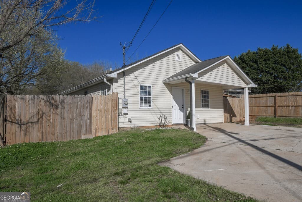 1089 Travis Rd — photo 2