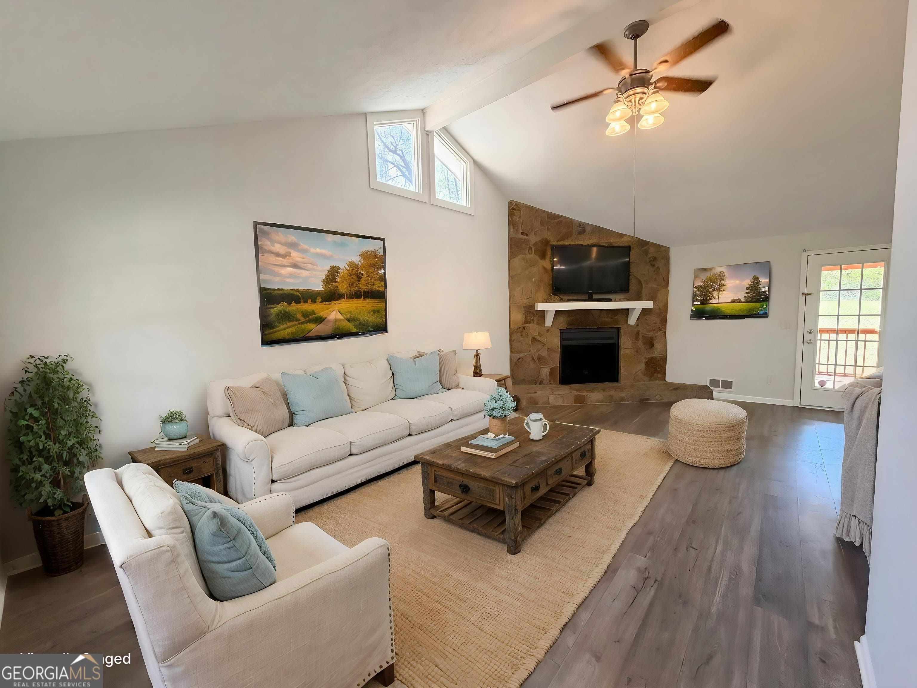 5596 Pinedale Circle — photo 2