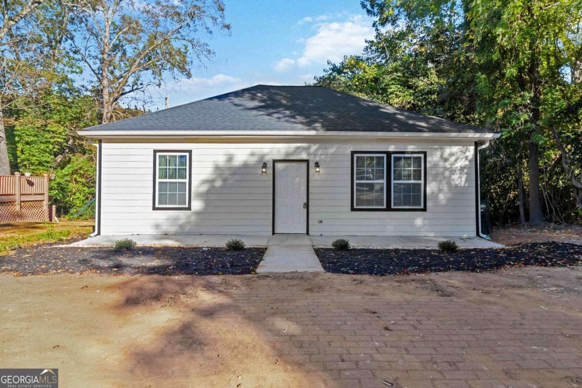 908 Emory St — photo 1