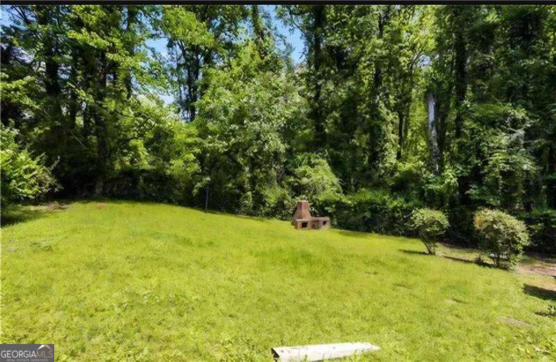 1827 Joseph E Boone Nw Blvd — photo 2