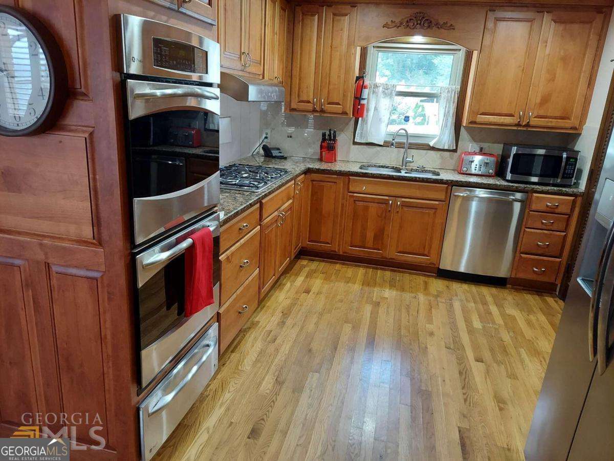 4710 Riverwood Circle — photo 2