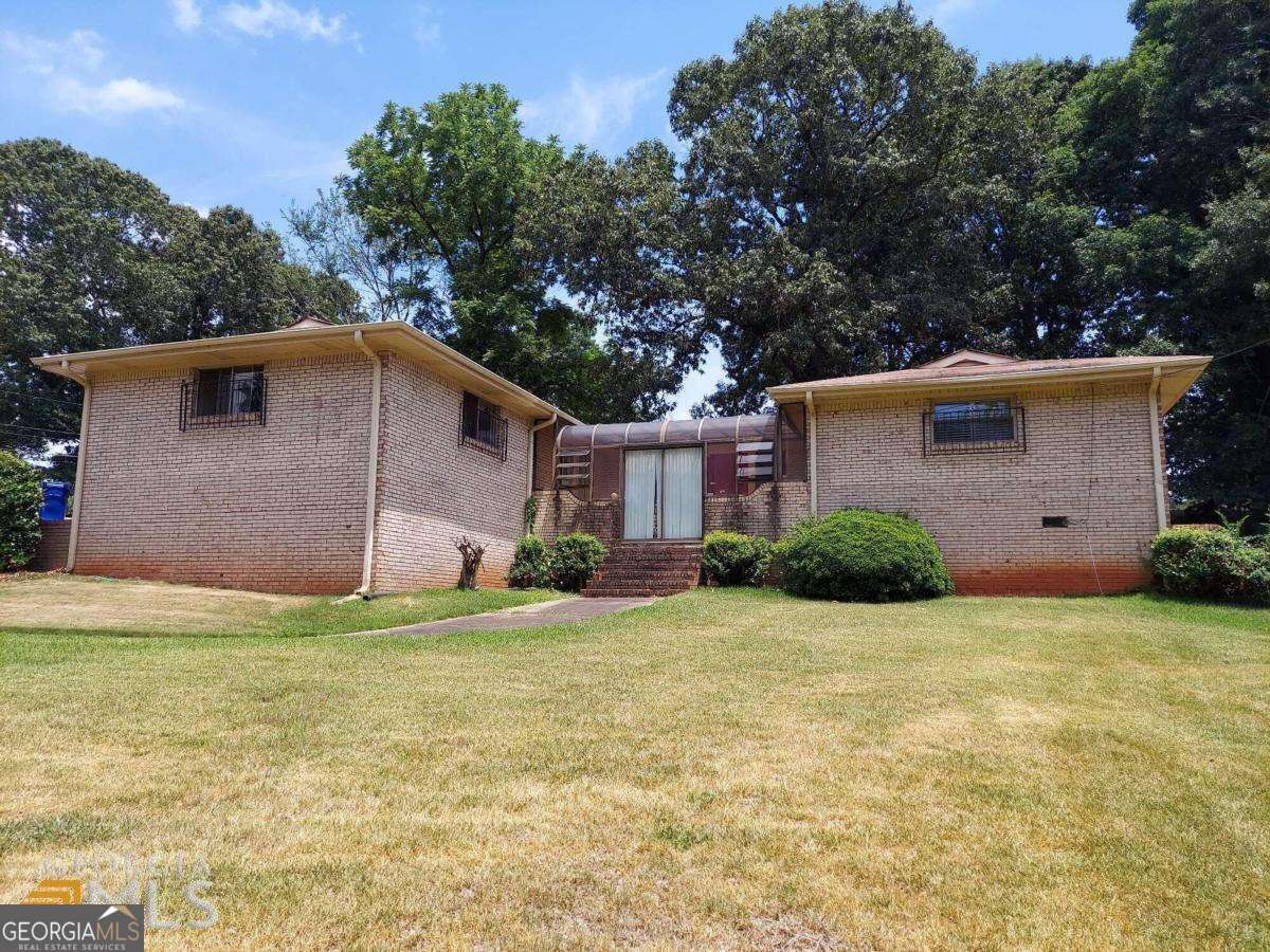 4710 Riverwood Circle — photo 1