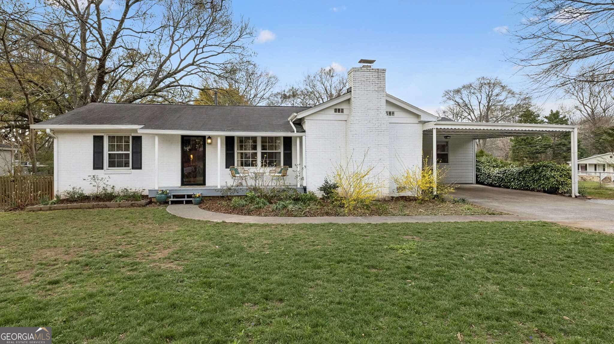 3972 N Peachtree Rd — photo 1