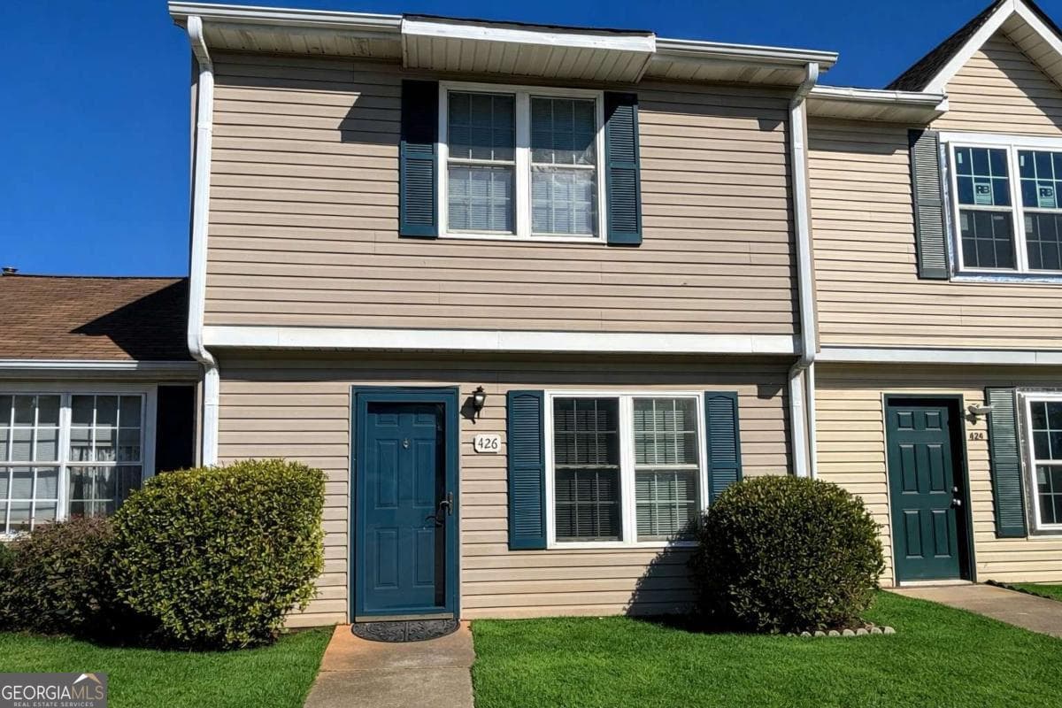 426 Bainbridge Dr — photo 1