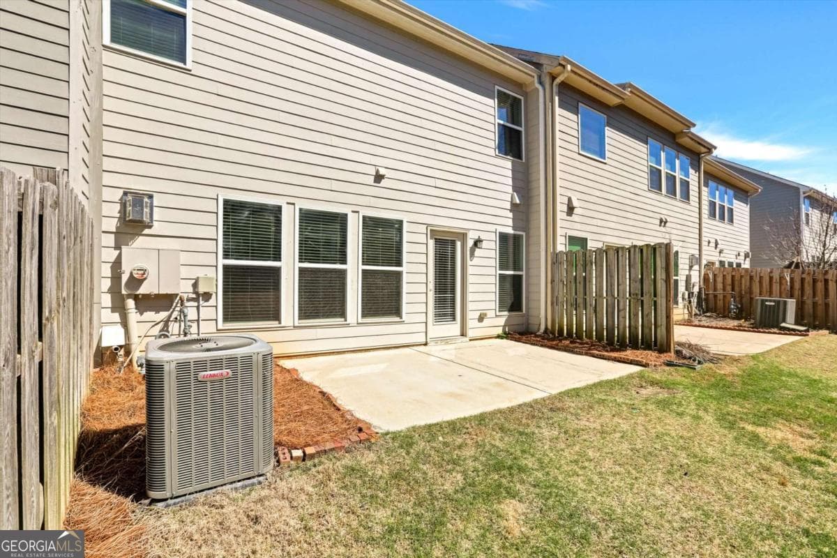 1237 Foxcroft Ln — photo 43