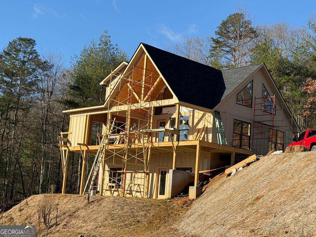 20b Twin Springs Rd — photo 1