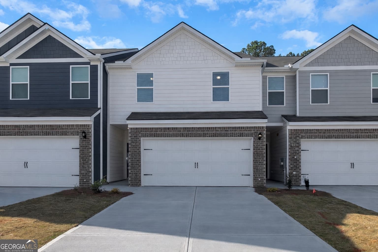 5455 Biltmore Dr — photo 1