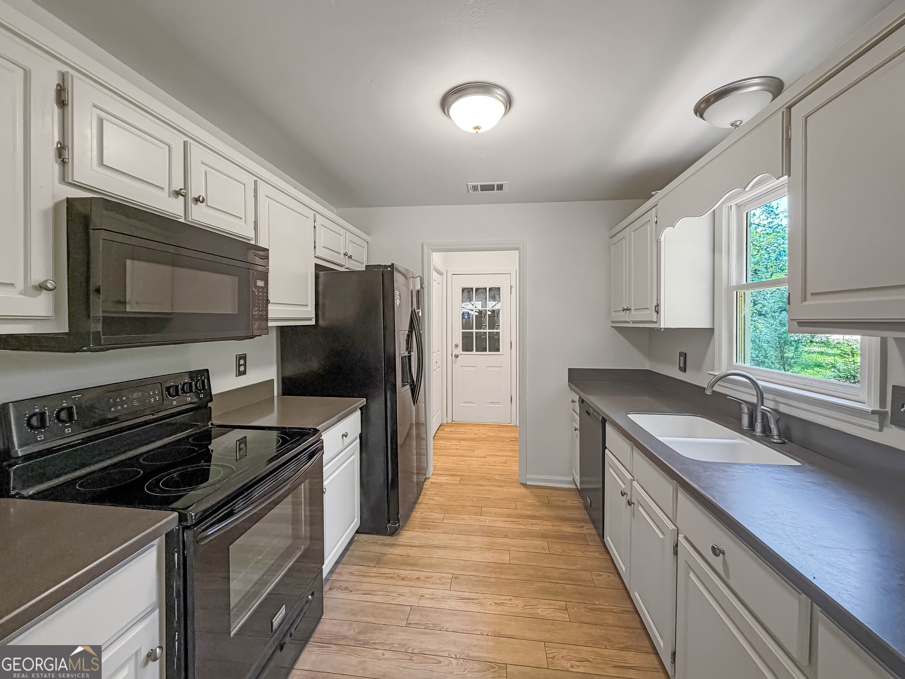 120 Brookstone Ct — photo 2