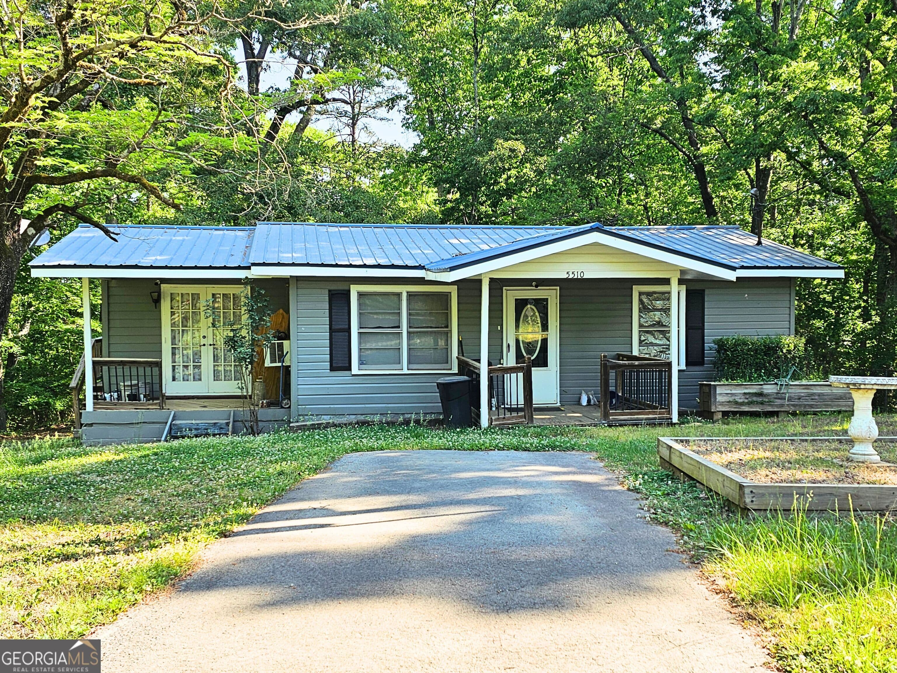 5510 Whitehall Rd — photo 1