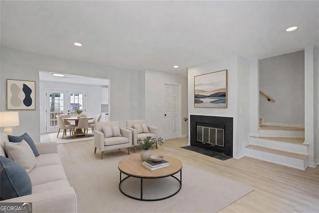 224 Chads Ford Way — photo 2