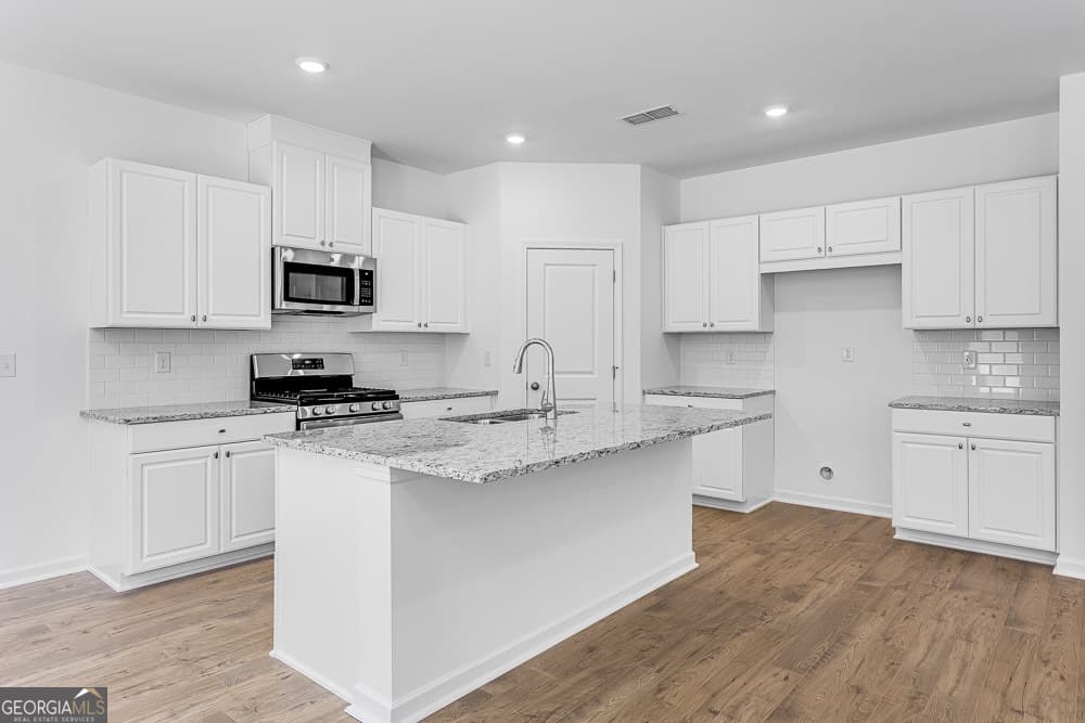 207 Groveton Ct — photo 2