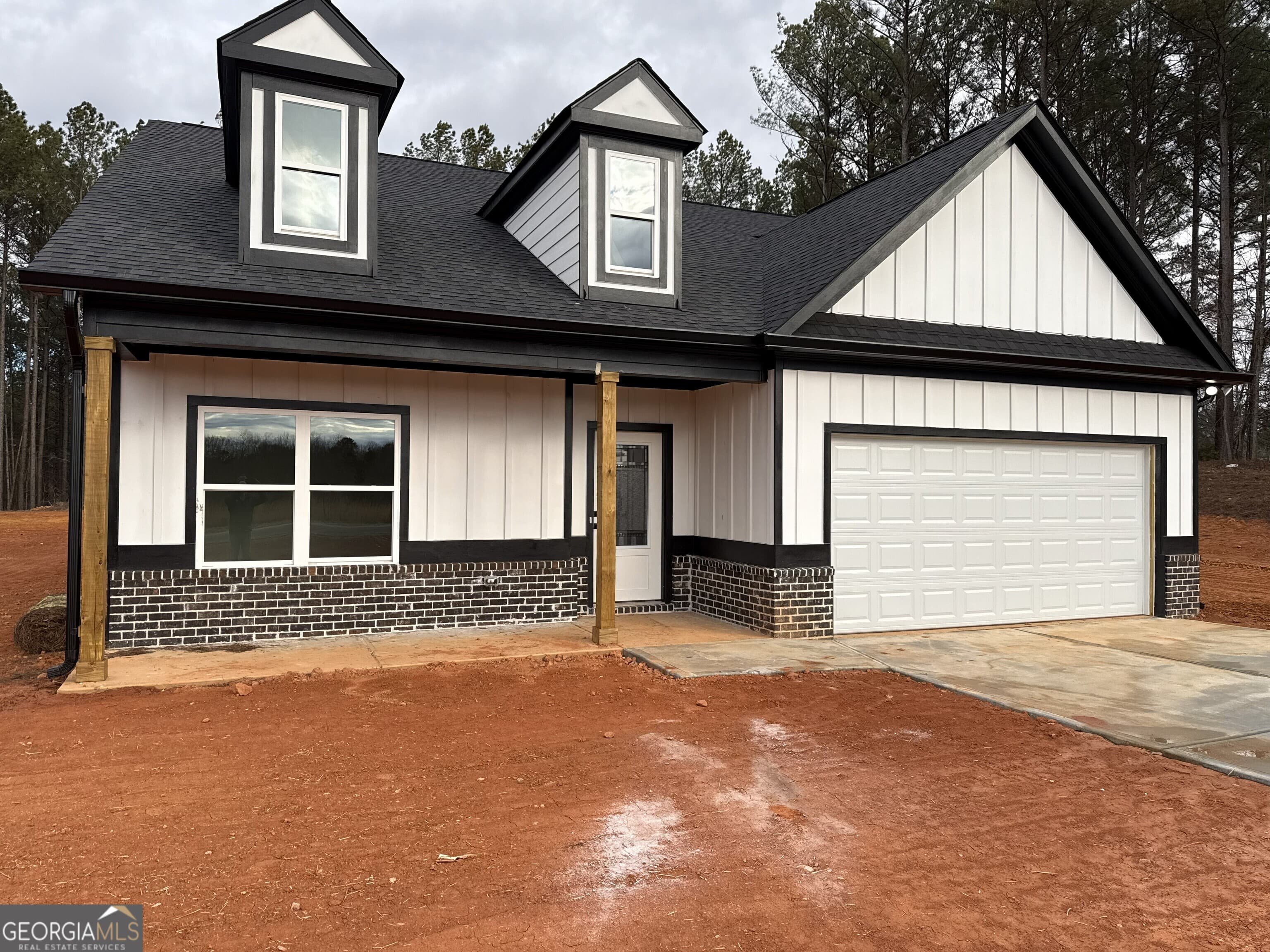 2113 N. Hicks — photo 1