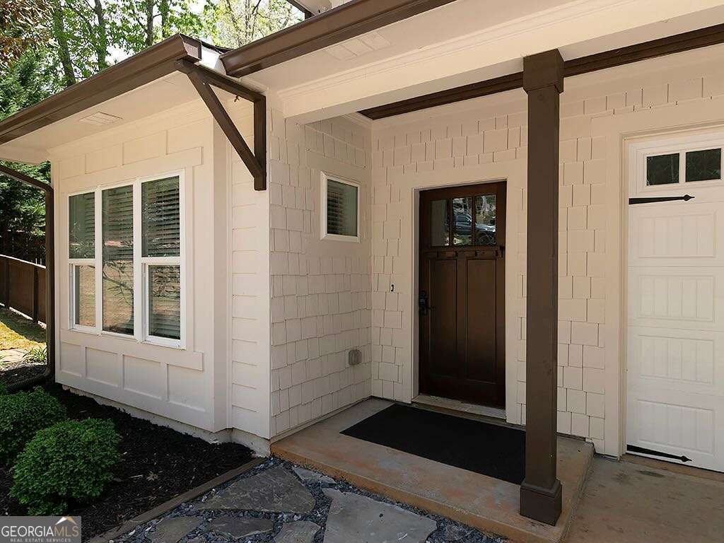 7135 Haw Creek Pl — photo 2