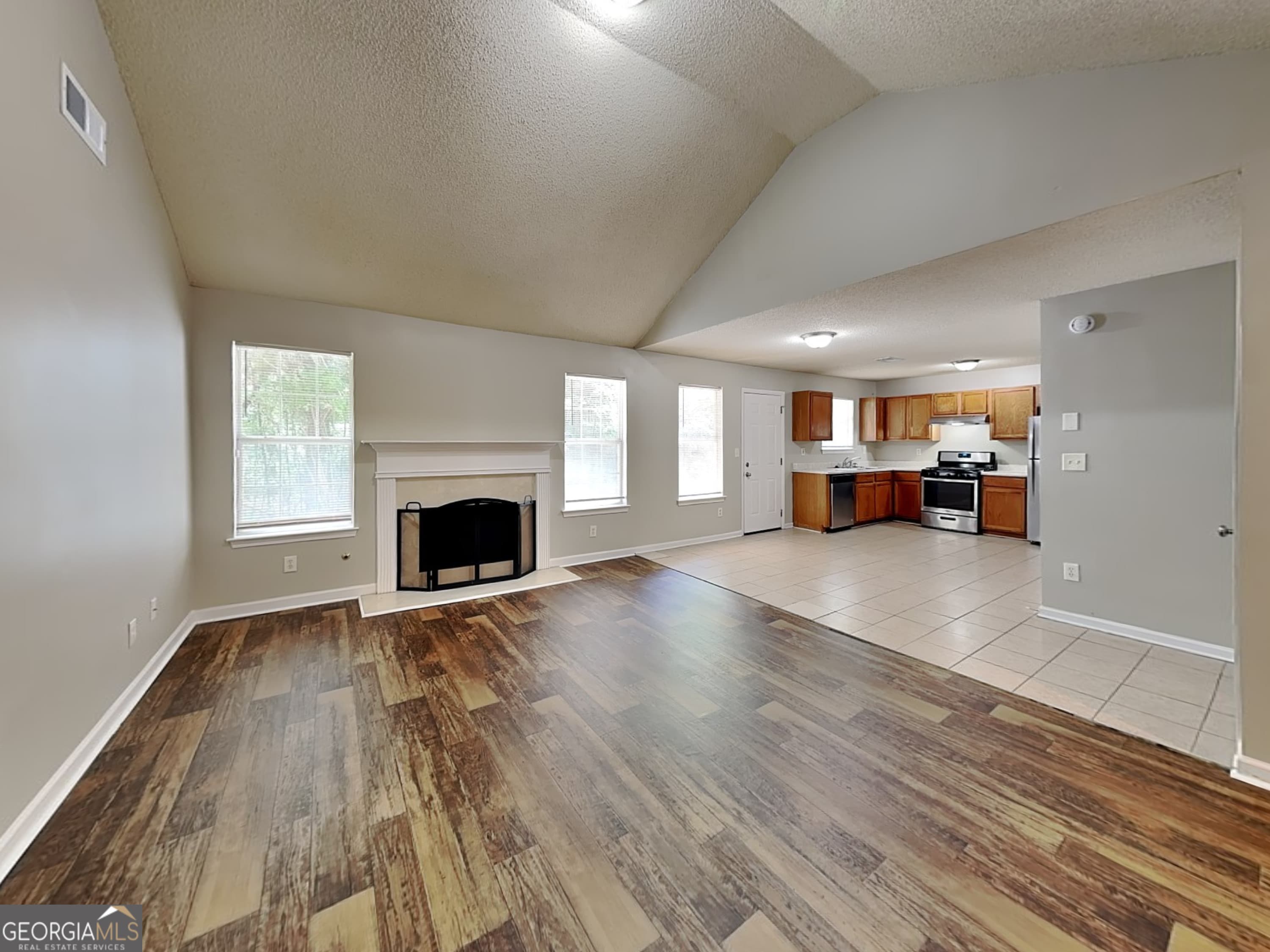 6630 Pole Creek Dr — photo 2