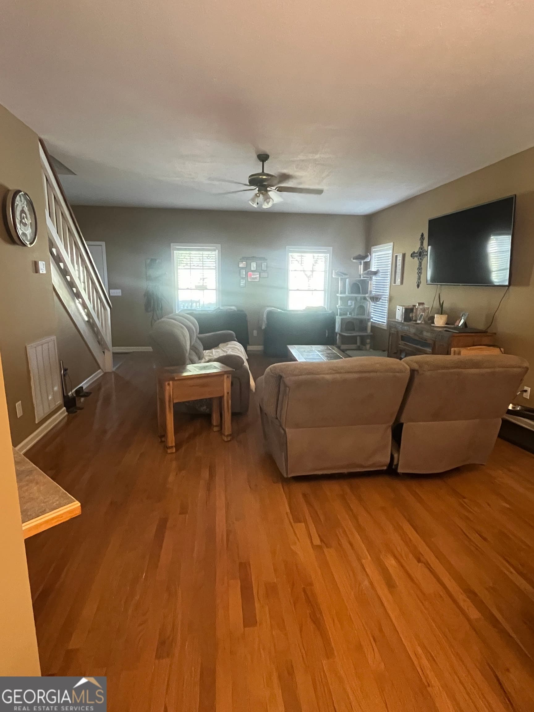 604 Farris Blvd — photo 2