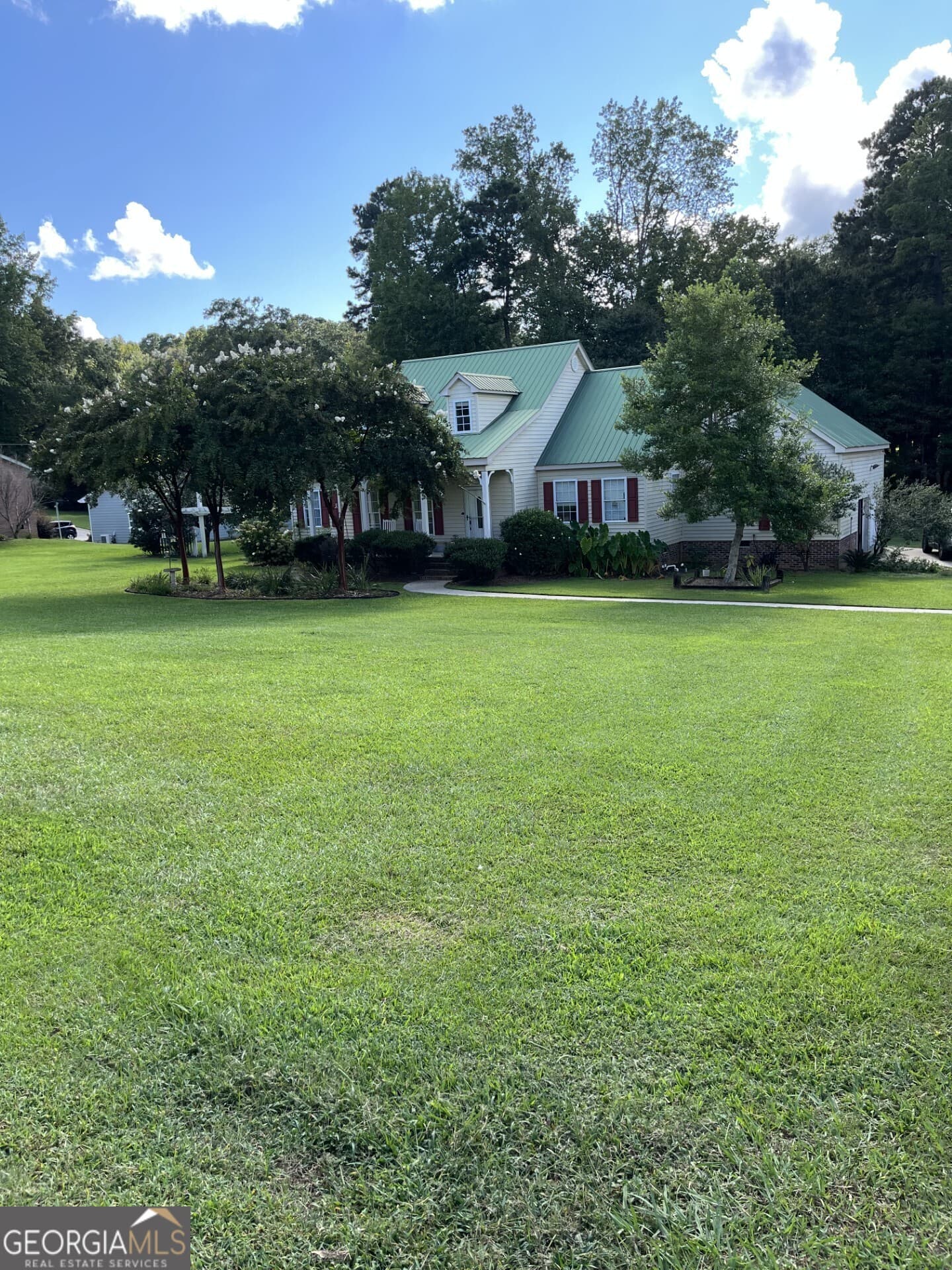 604 Farris Blvd — photo 1