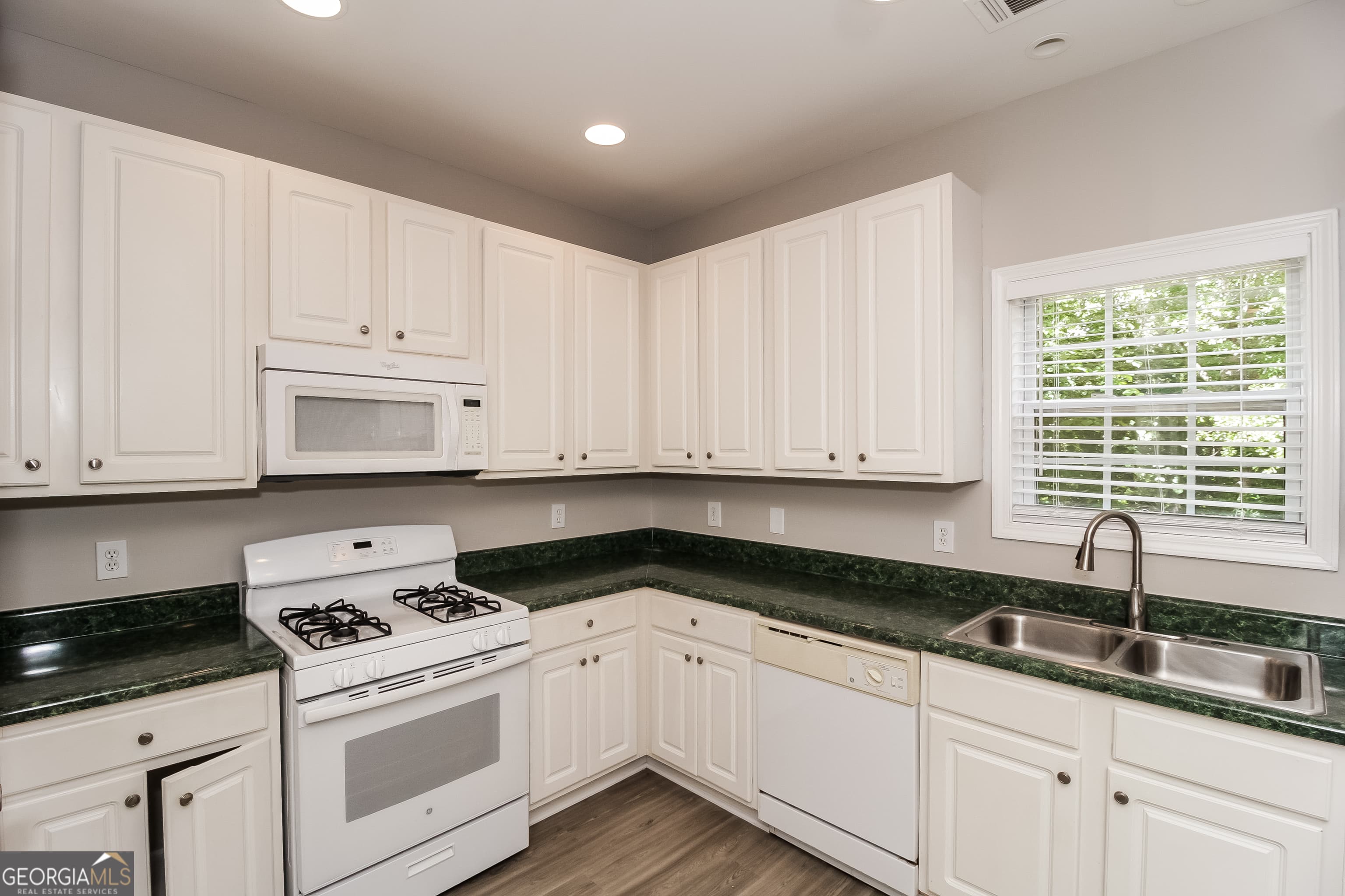 27 Freeman Forest Dr — photo 14