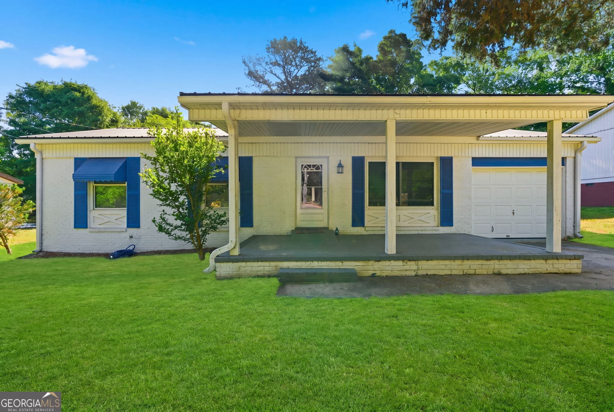 360 Martin Circle — photo 1