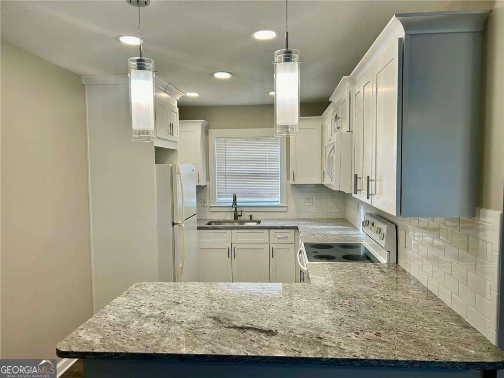 2961 Stone Mountain St — photo 2