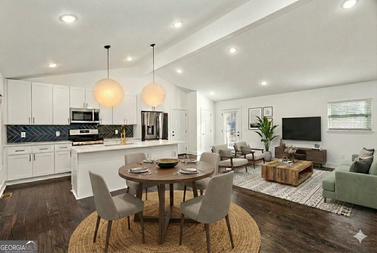 2344 Belmont Dr — photo 2