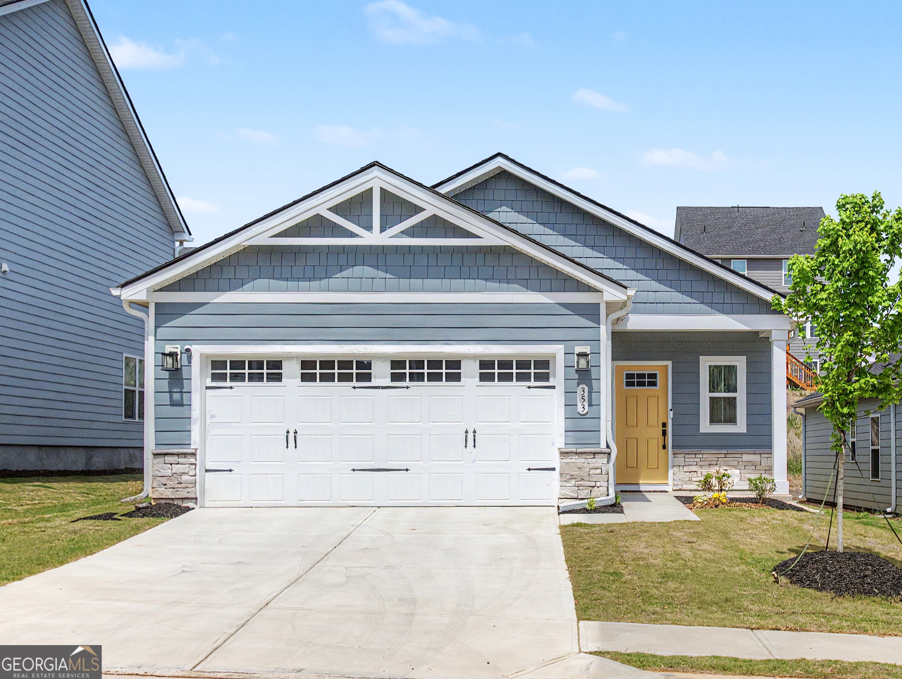 353 Moosehead Trail — photo 2