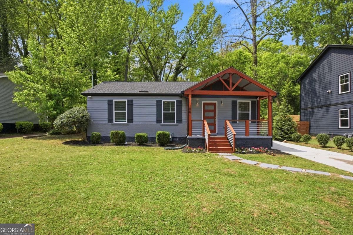 1861 Meadow Ln — photo 1