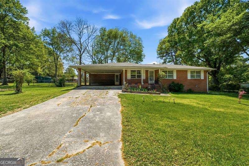 1210 Topaz Ln — photo 2