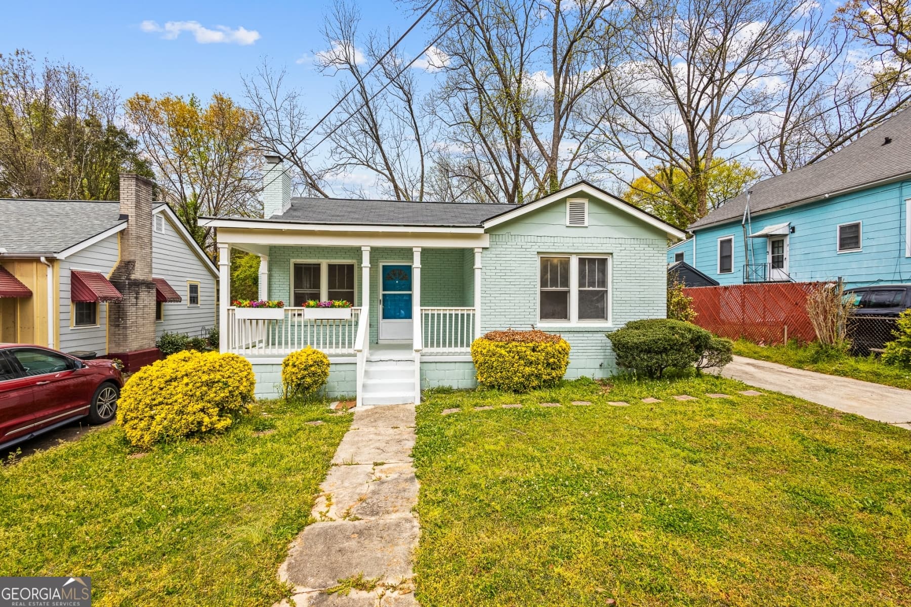 1829 Mercer Ave — photo 1