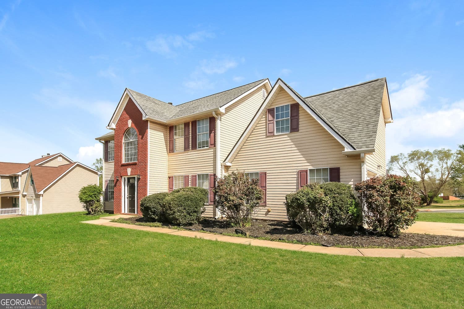 444 Grove Park Dr — photo 2