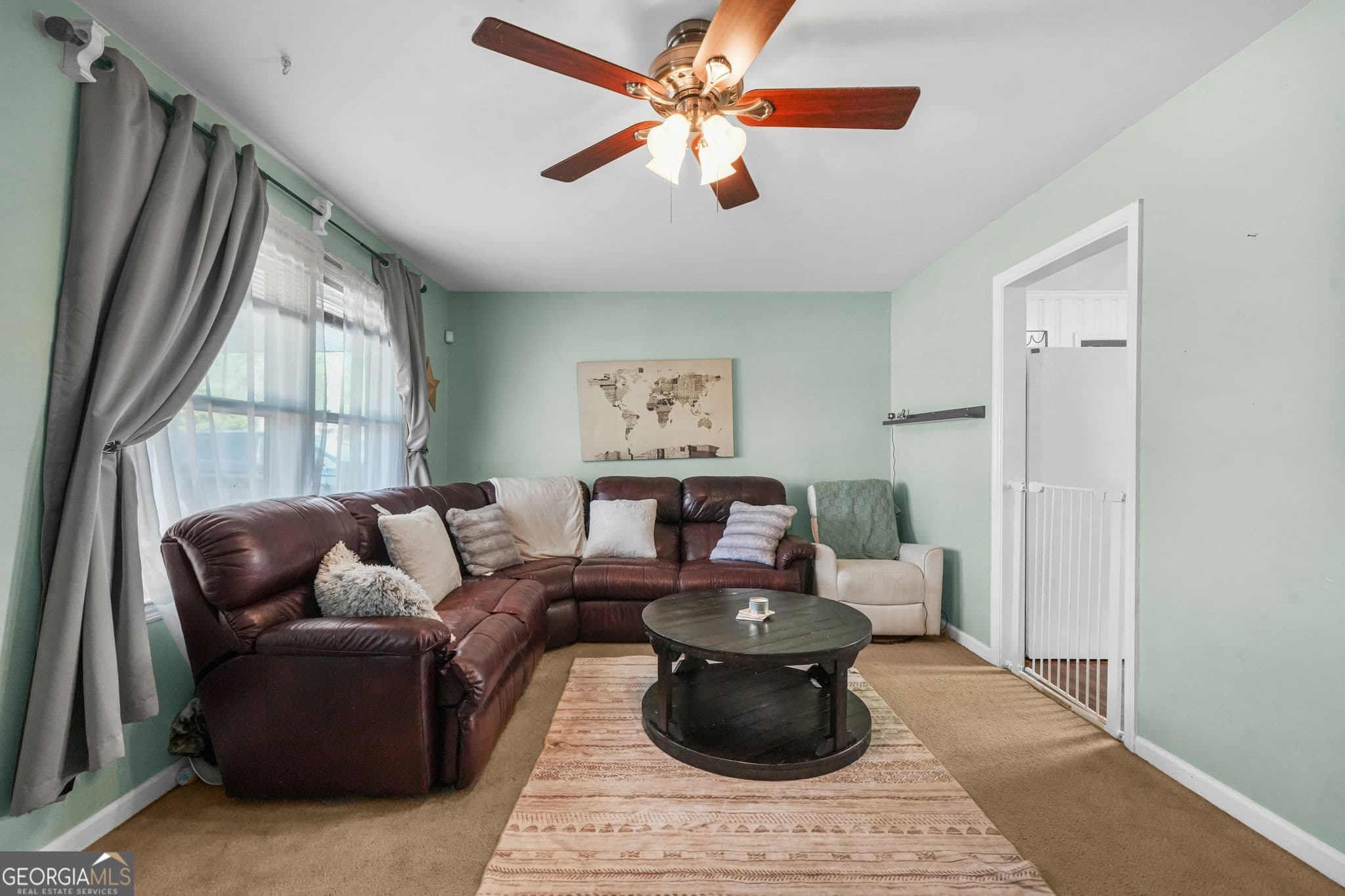 506 Jackson Ave — photo 2