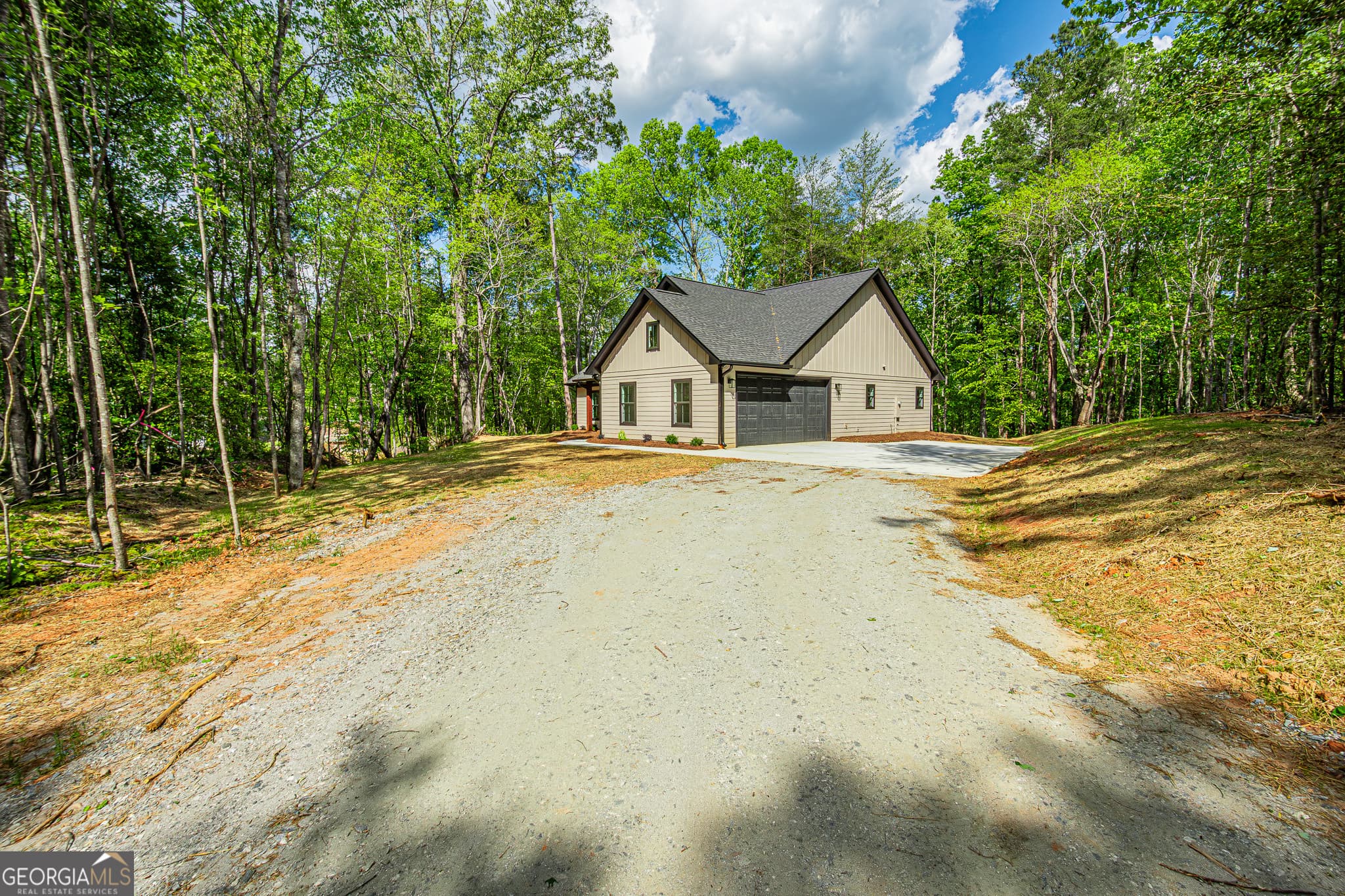 15 Eloise Way — photo 2