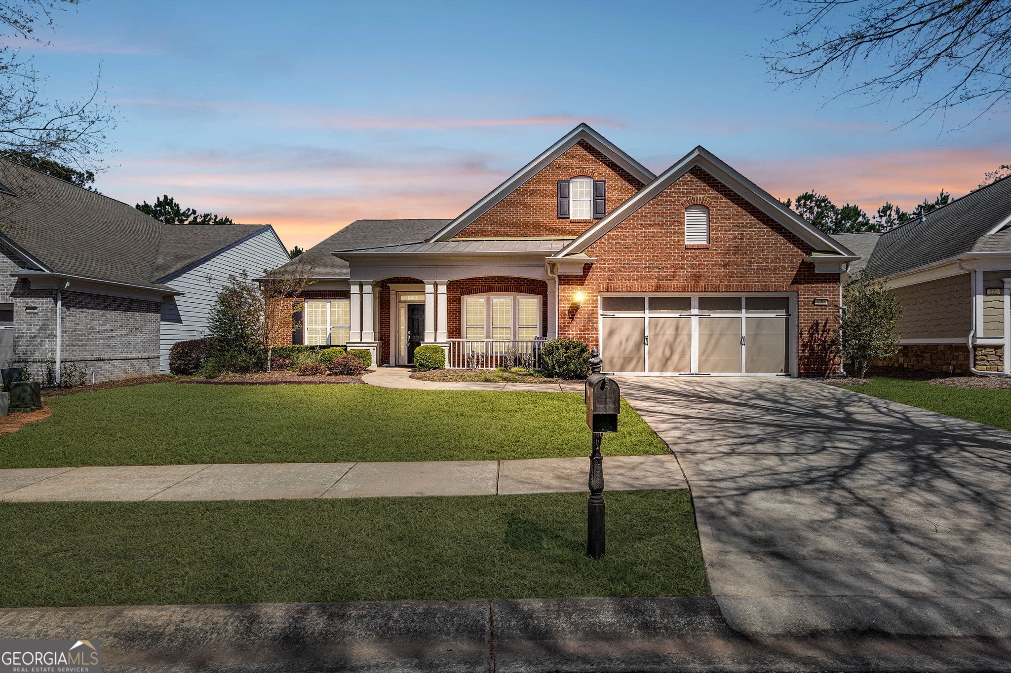 220 Begonia Ct — photo 2