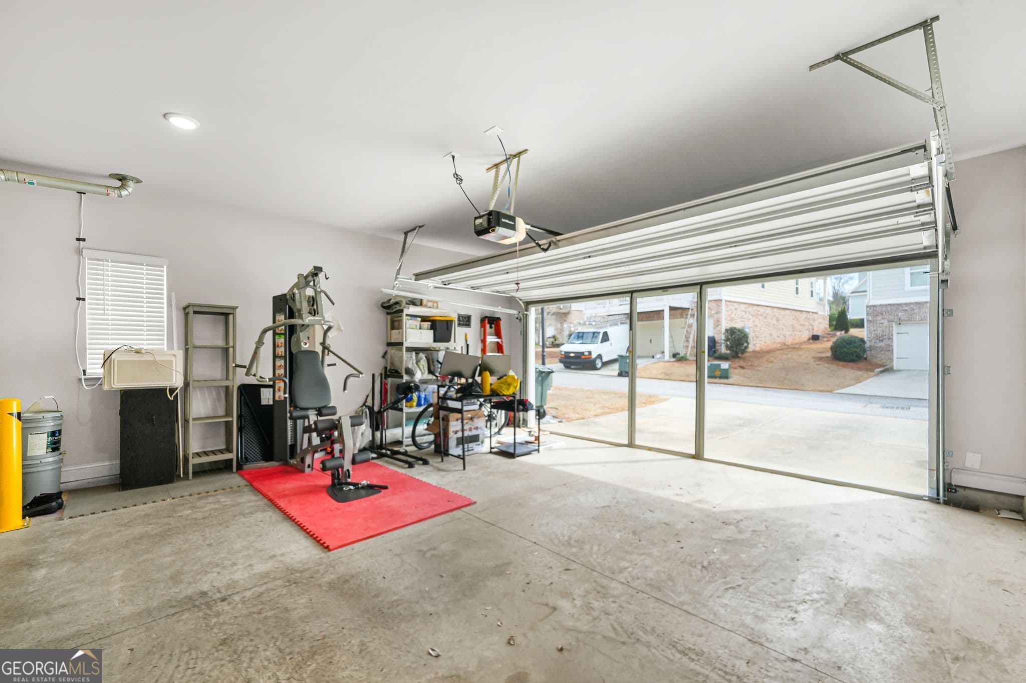 833 Jensmith Ave — photo 33