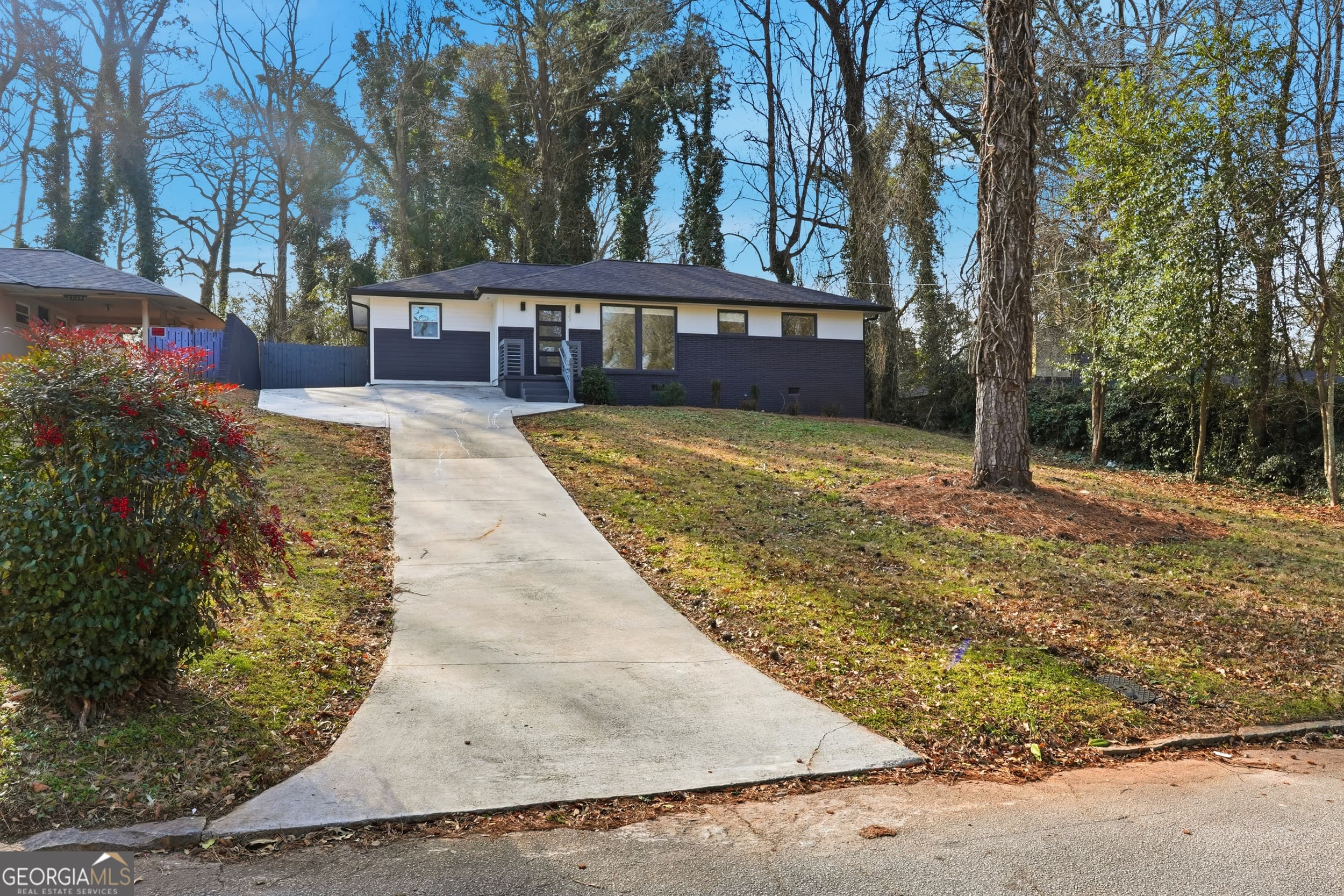 2703 Ellen Way — photo 2