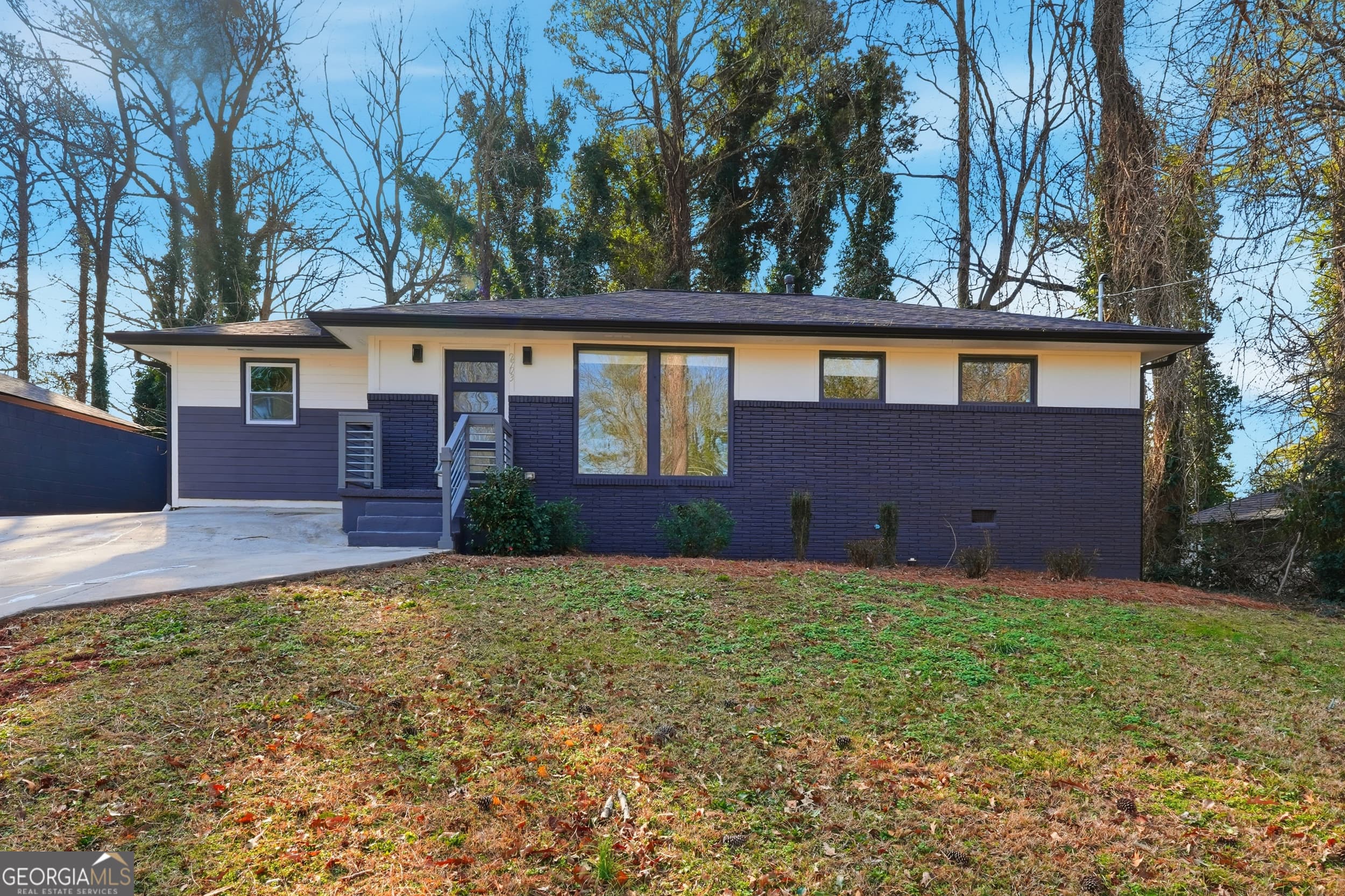 2703 Ellen Way — photo 1