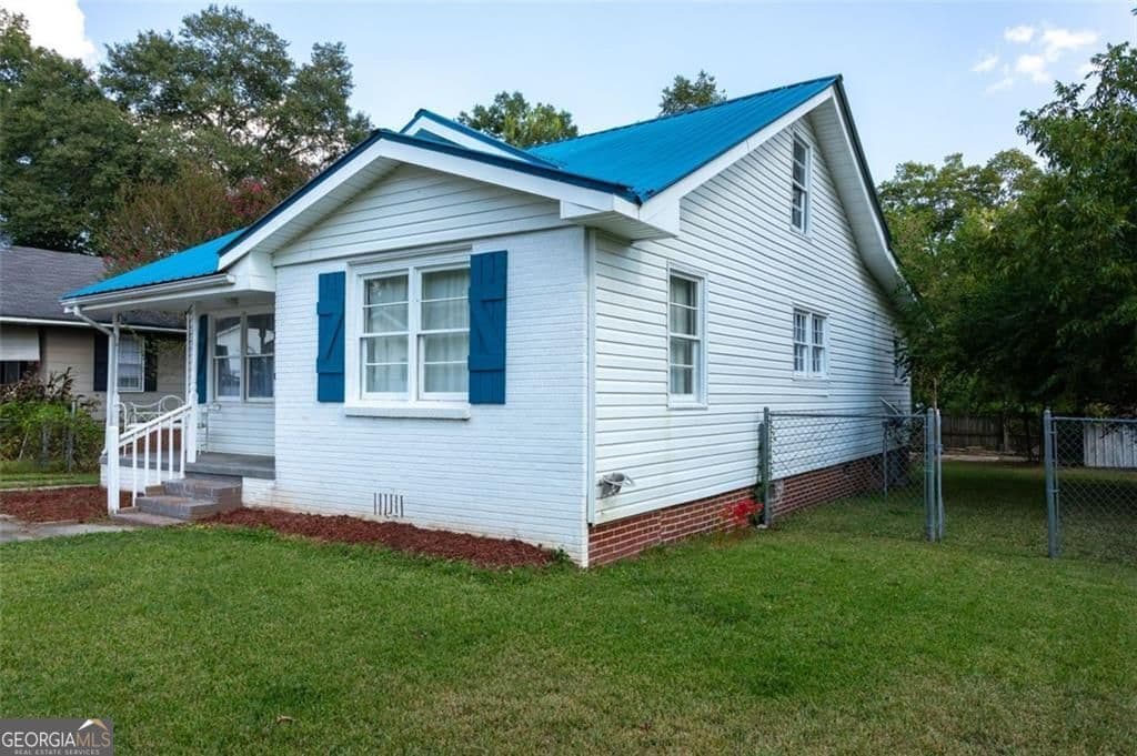 255 2nd Ne St — photo 2