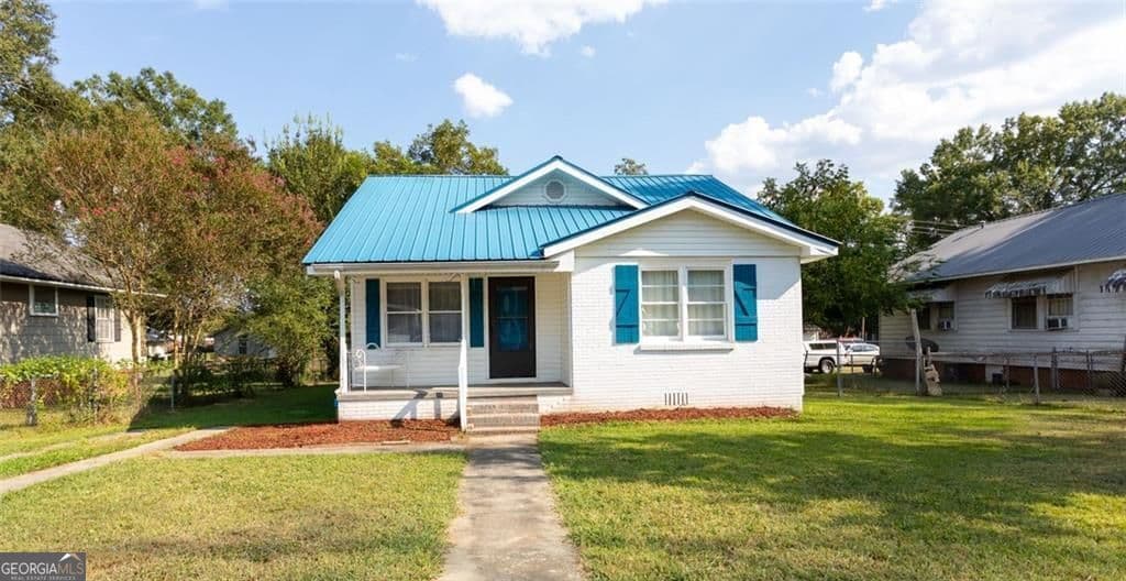 255 2nd Ne St — photo 1