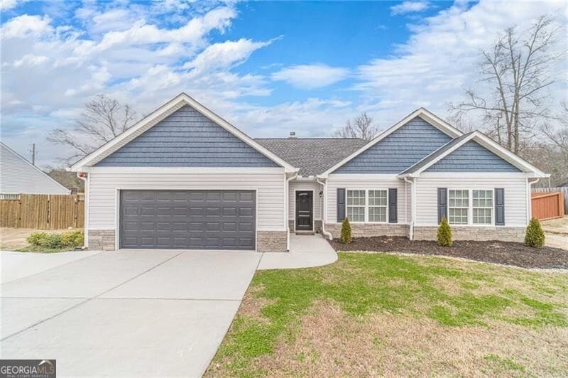 1587 Pointe South Circle — photo 1