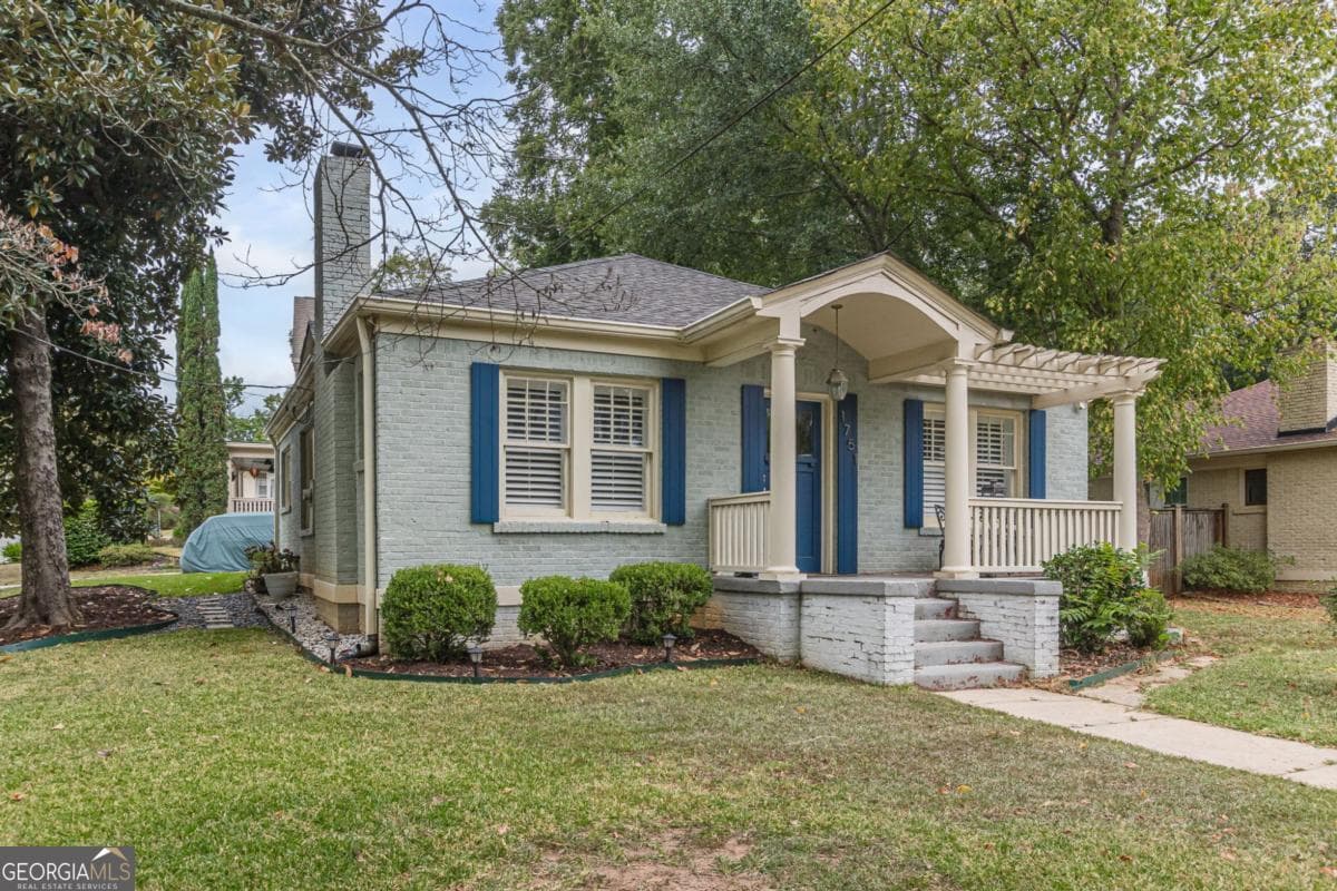 1751 Temple Ave — photo 1