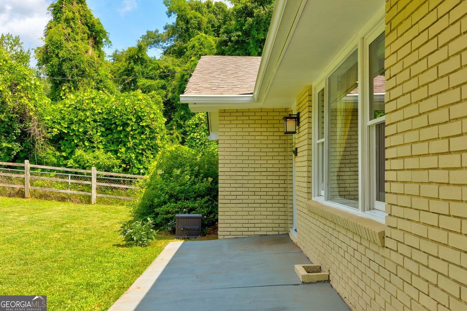 1848 Winthrop Se Dr — photo 2