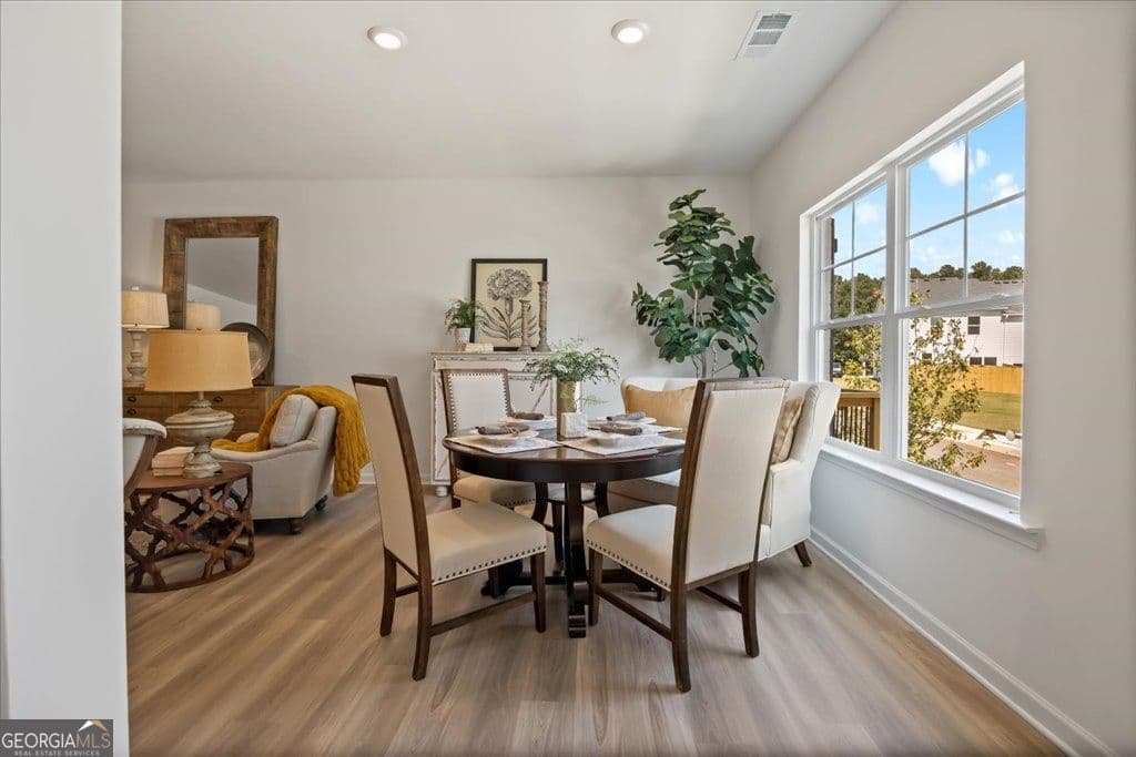 2526 Riverside Rd — photo 2