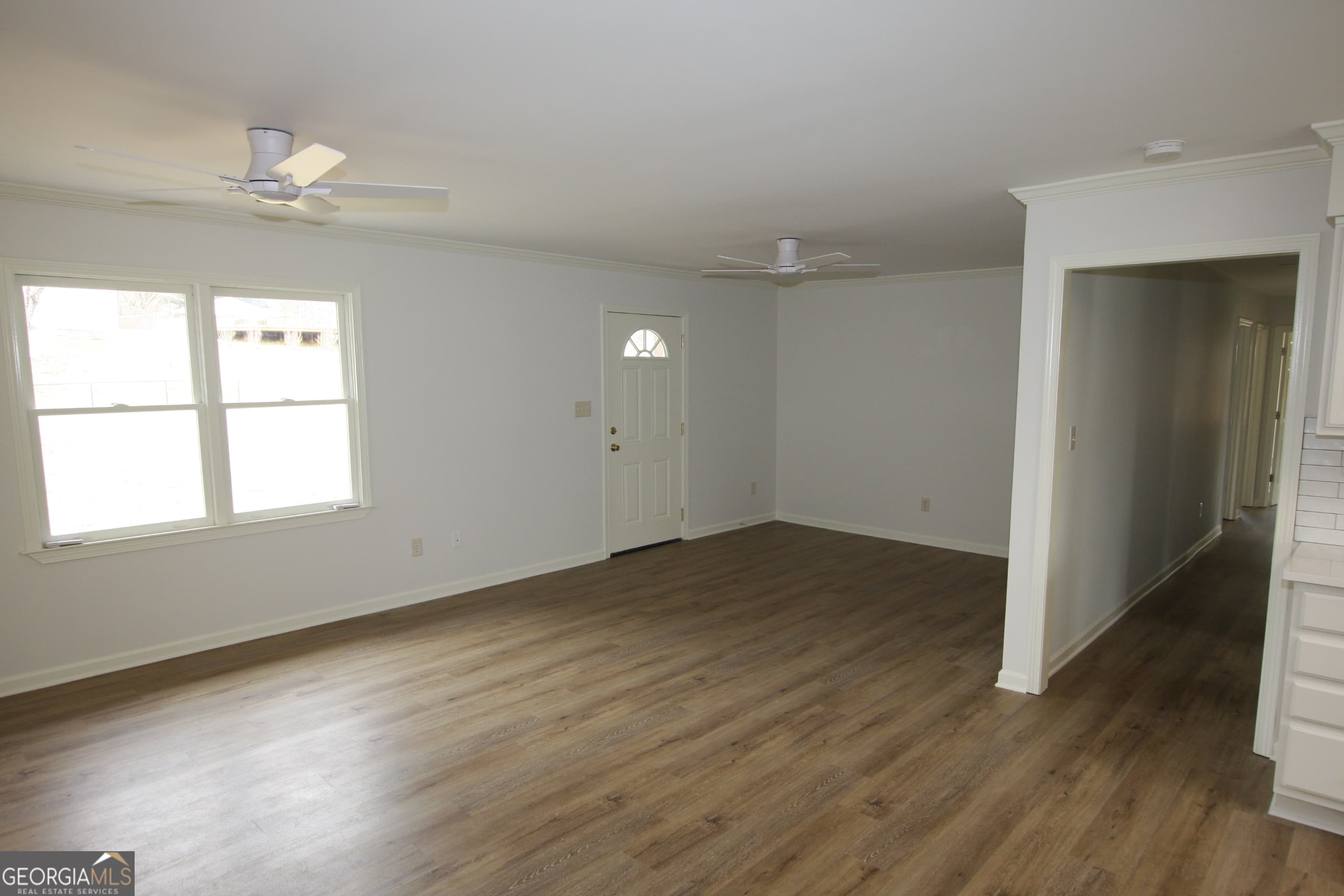 302 Strawberry Se Ln — photo 2