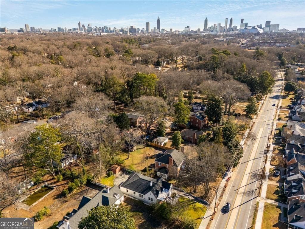 1373 M L King Jr Sw Dr — photo 27