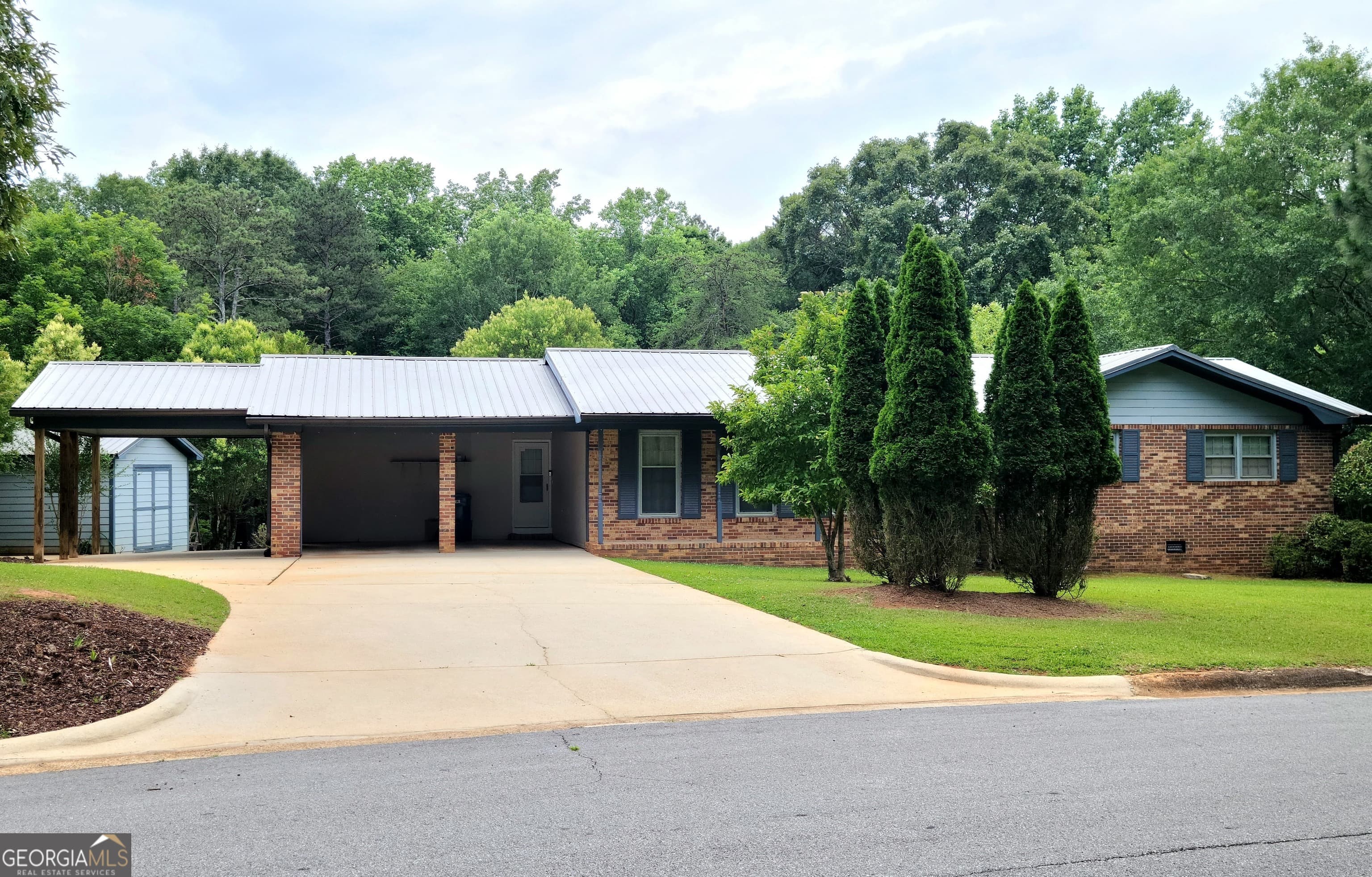 345 E Richard Way — photo 1