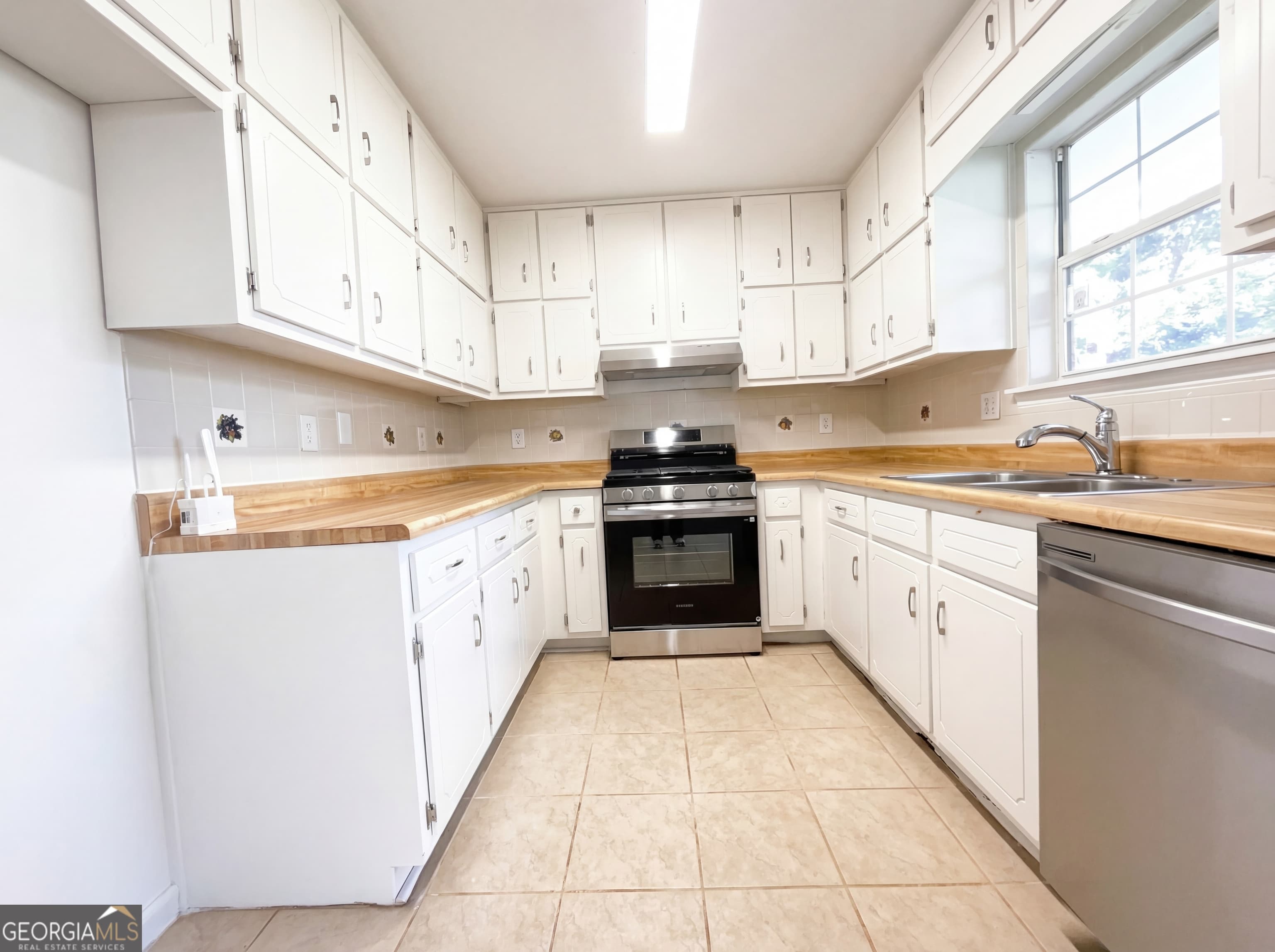 227 Brown Acres Rd — photo 2