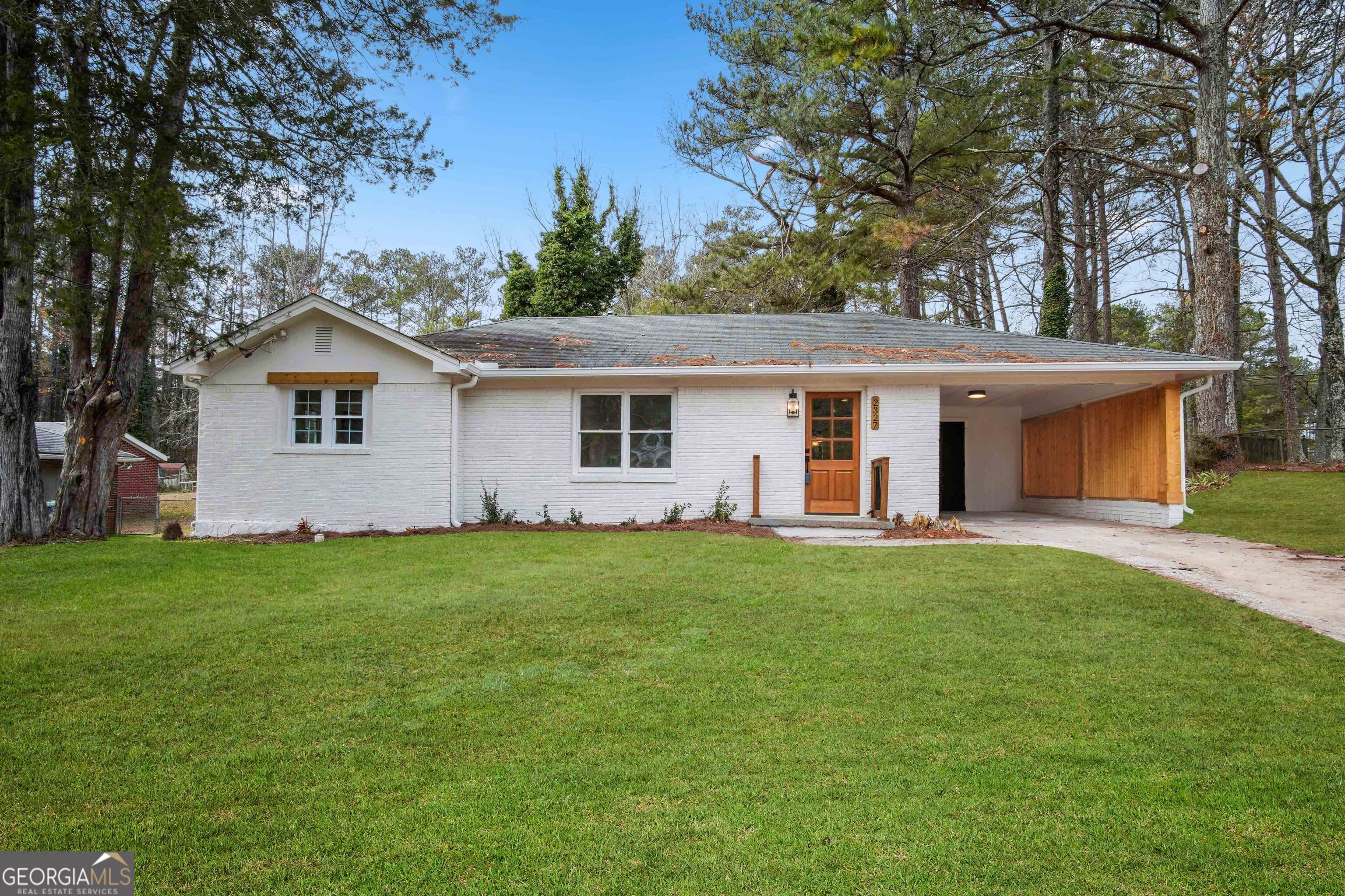 2327 El Paso Sw Rd — photo 1