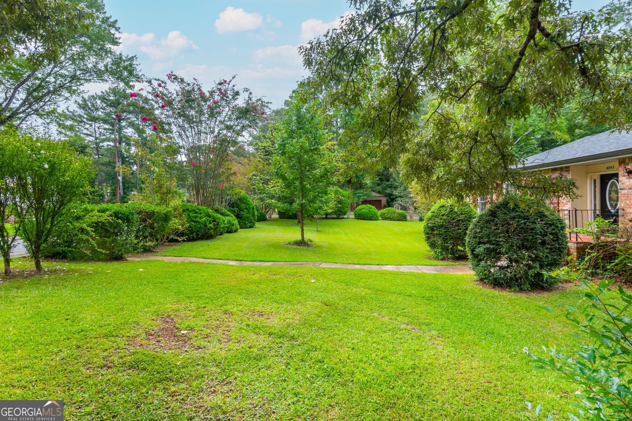 4043 Casa Loma Dr — photo 2