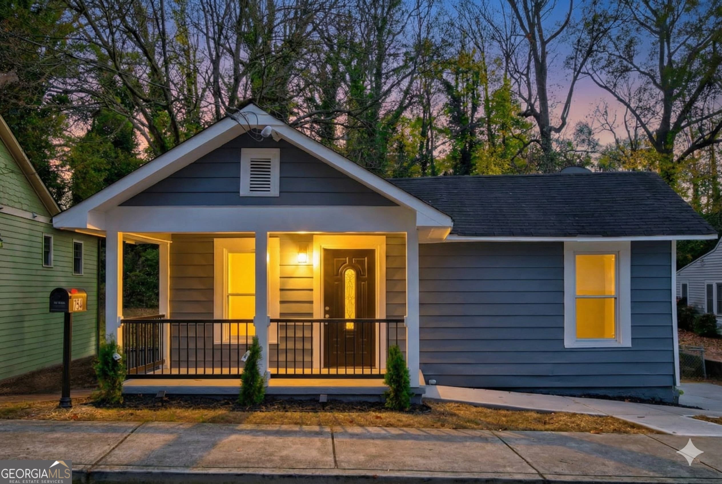 754 North Ave — photo 1