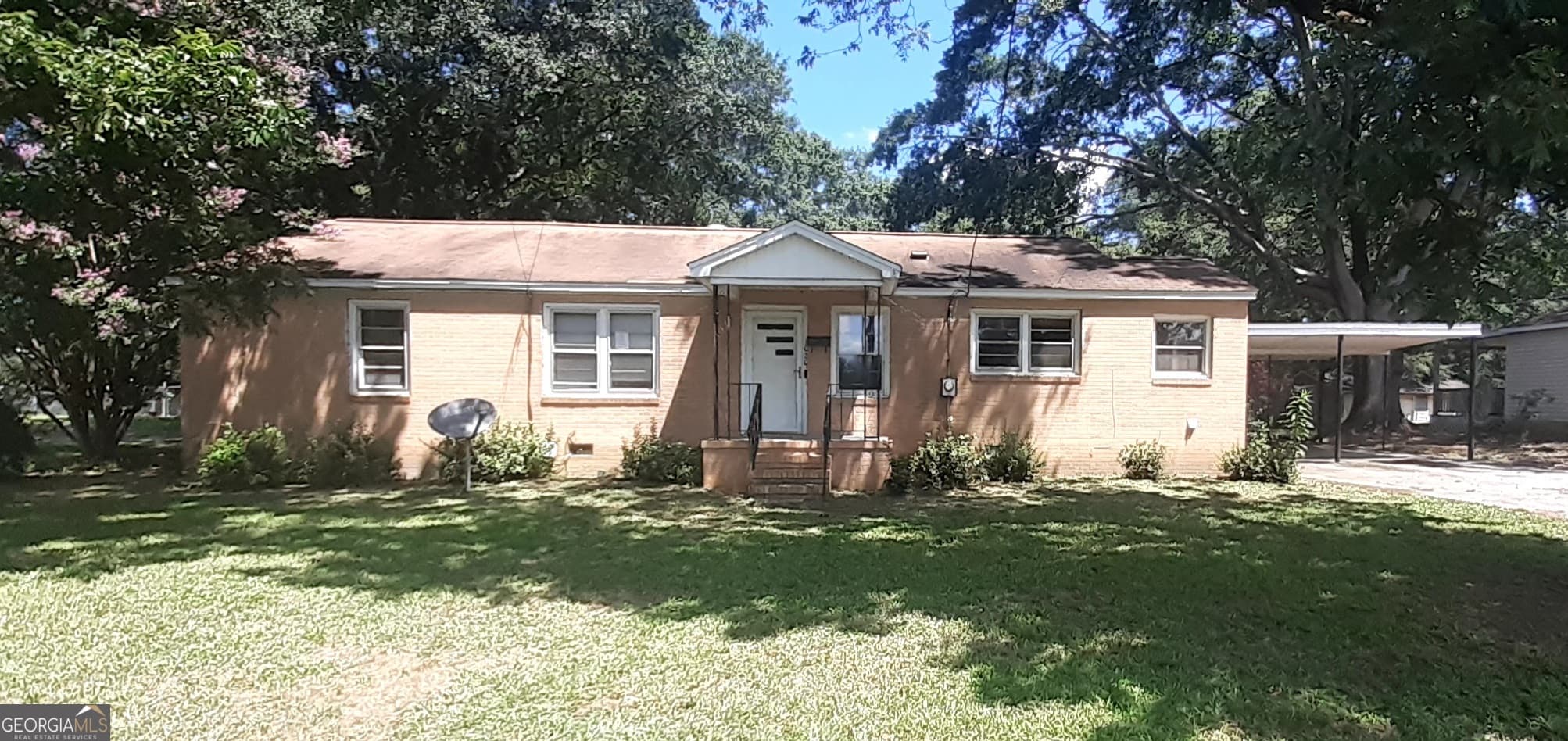 1020 Hickory Dr — photo 1