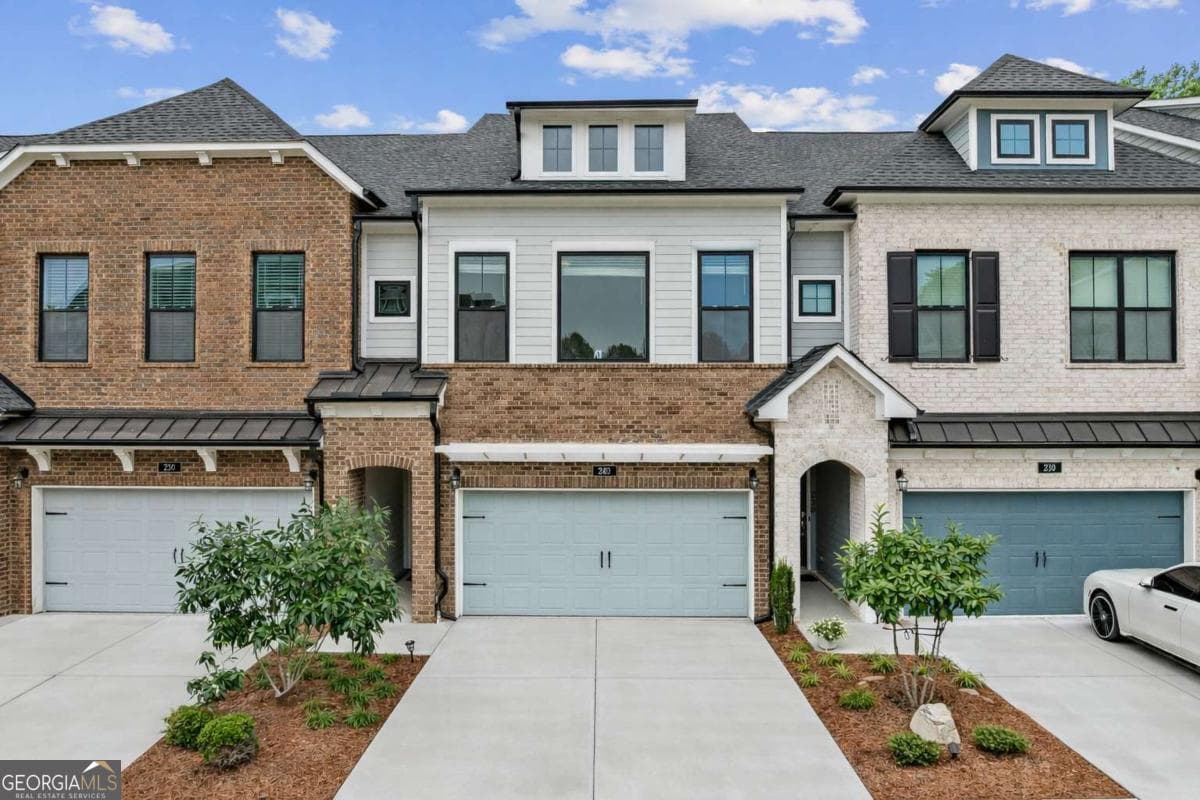 240 Walker Ave — photo 1